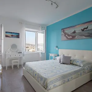 https://fezzano-portovenere-stilish-double-rooms-with-sea-view.hotelitalianriviera.com
