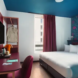 Cx Nom Hostel