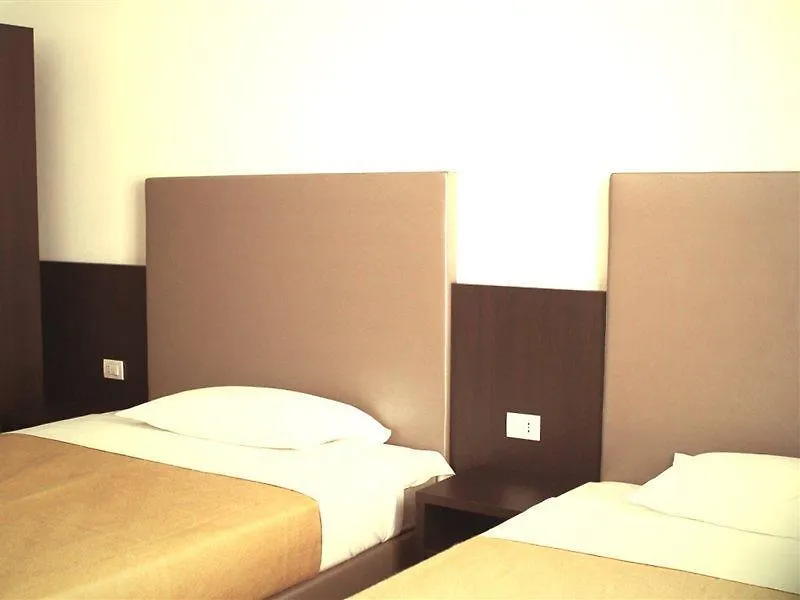 New Generation Hostel Chic Sempione Milan