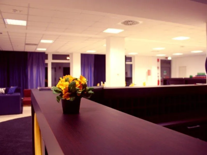 New Generation Hostel Chic Sempione Milan 0*,