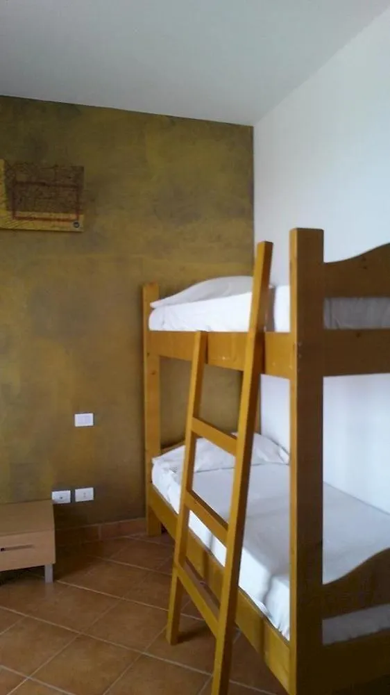 New Generation Hostel Chic Sempione Milán Italia